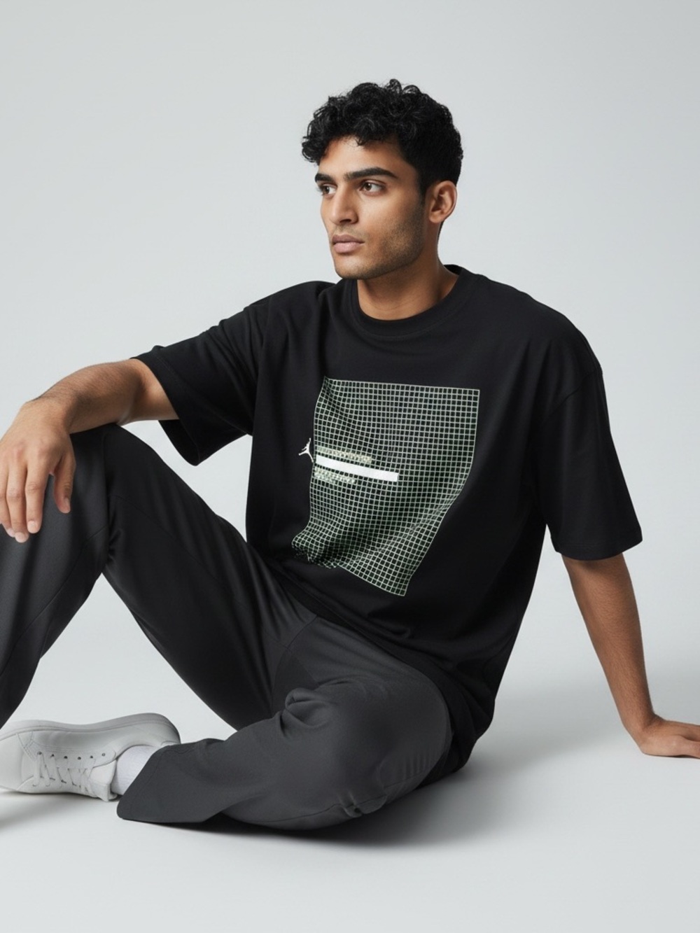 Men’s Large Black Flight Graphic T-Shirt Jumpman